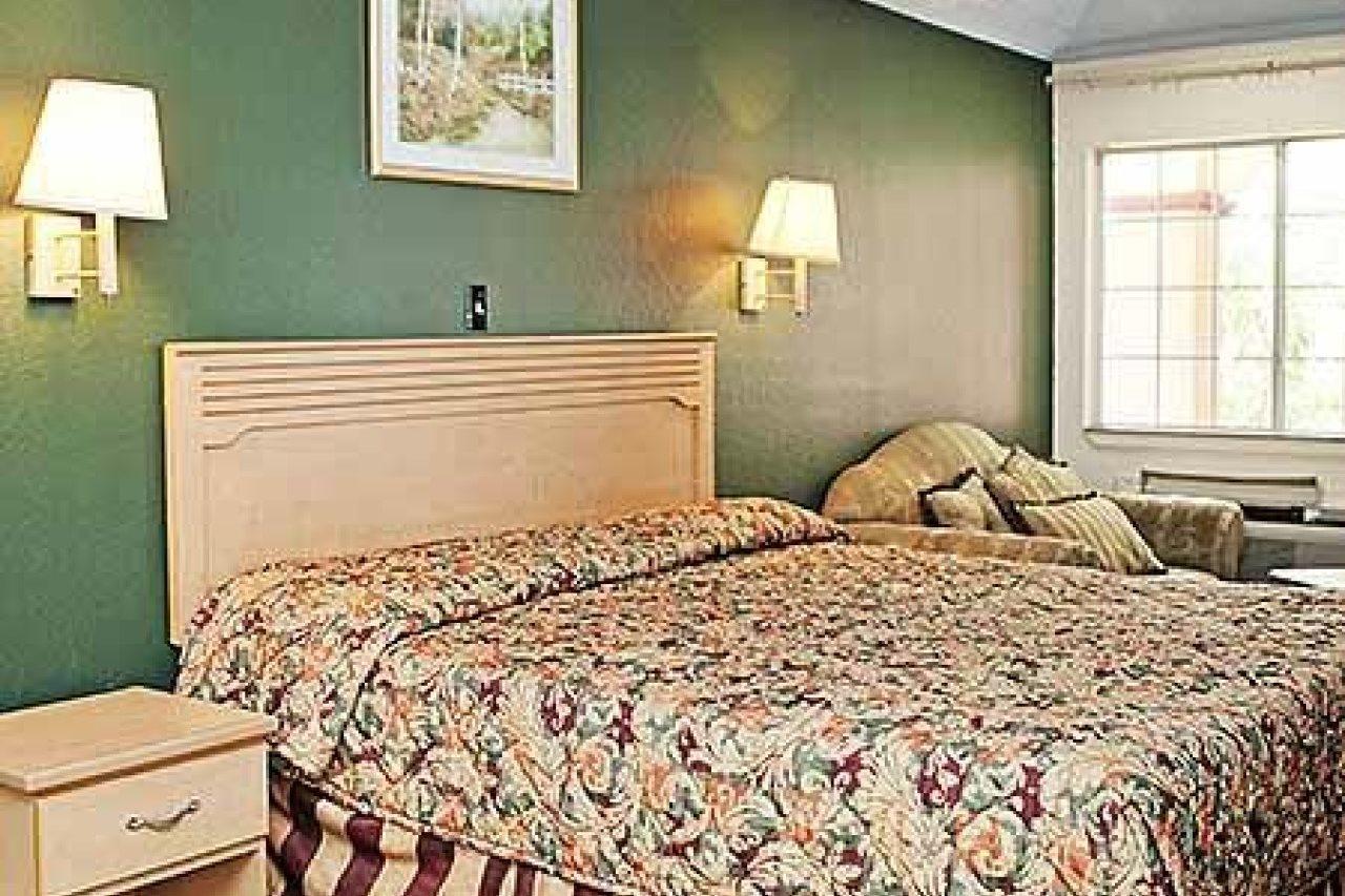 Crystal Inn 249 North Louetta Eksteriør bilde