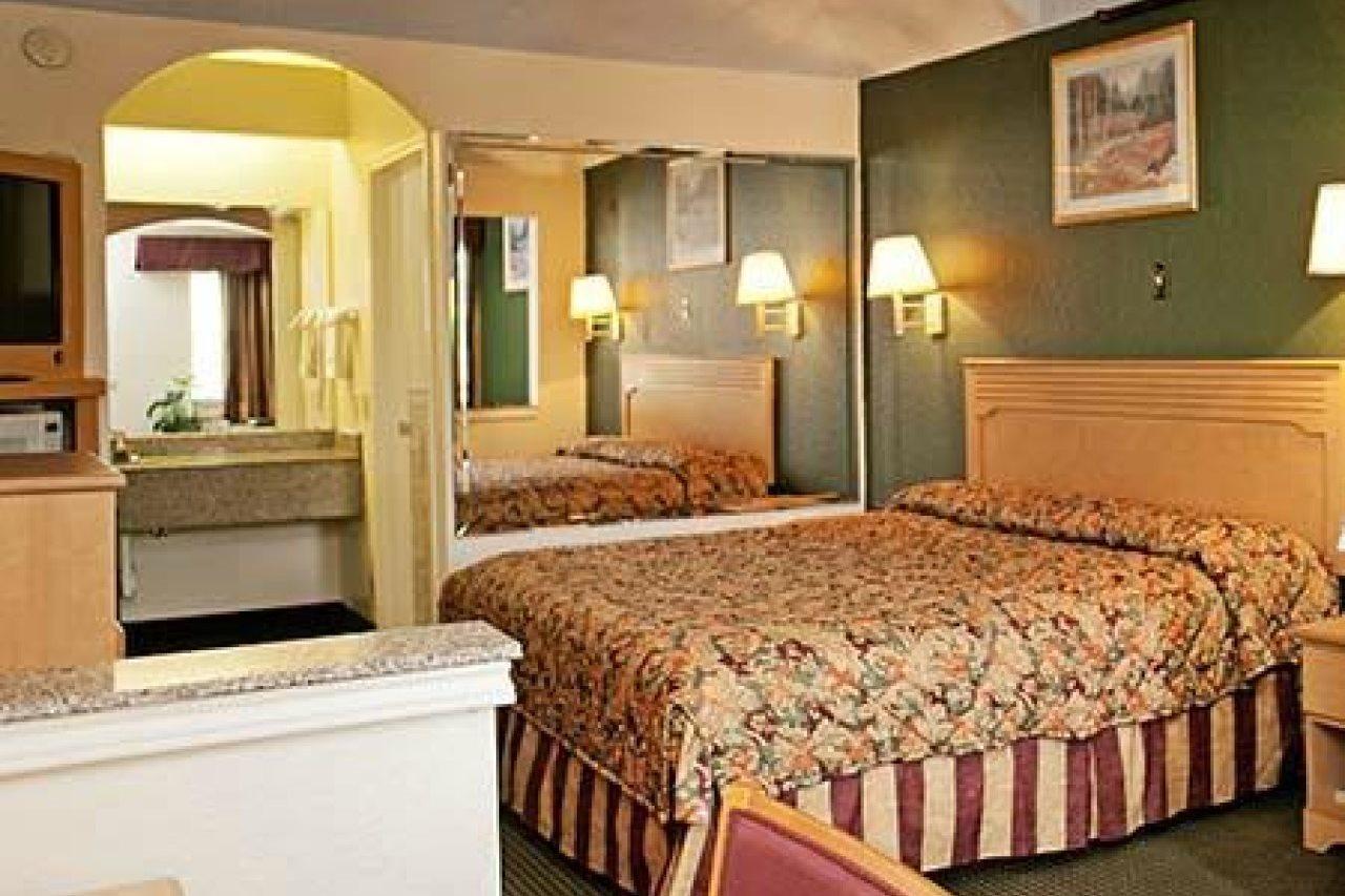 Crystal Inn 249 North Louetta Eksteriør bilde